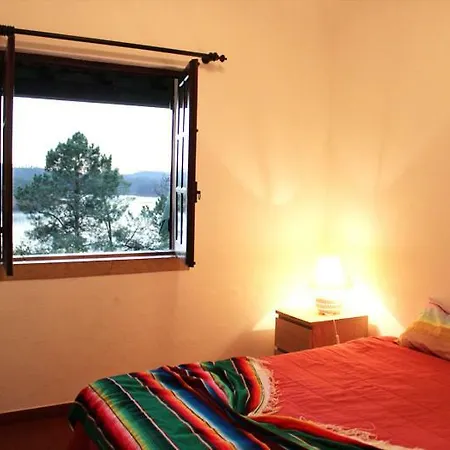 House By The Lake Villa Barreira Grande